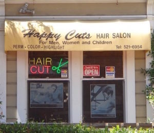 Happy Cuts hair salon in Alameda